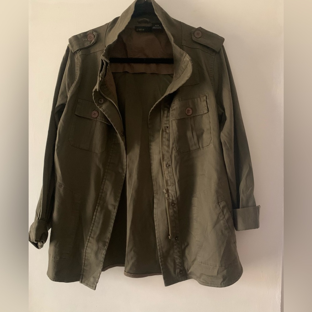 Women's Jacket - Picture 2 of 3